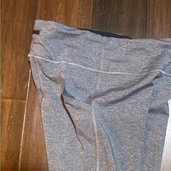 Lululemon Ladies Leggings  - Picture 3 of 6